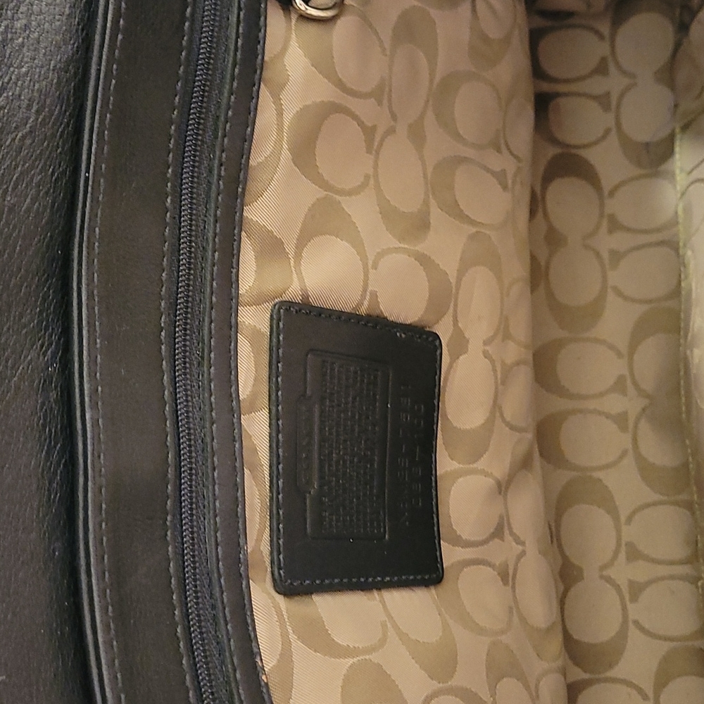 Authentic Coach bag - Picture 5 of 6